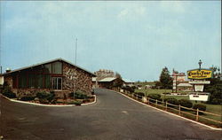 Town House Motel, Coach & Tour Postcard