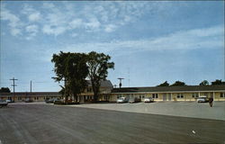 Town 'n' Country Motel Postcard
