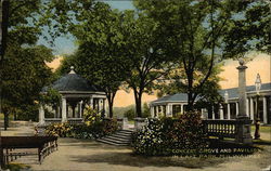 Concert Grove and Pavilion in Lake Park Postcard