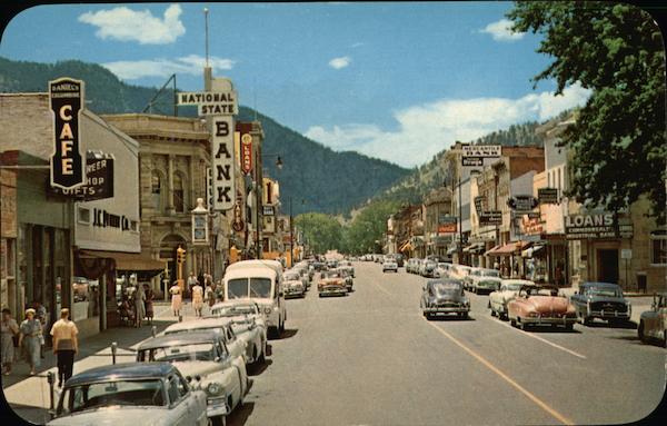 Pearl Street Looking West Boulder Colorado