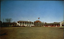Ye Corke and Kettle Motor Inn Postcard