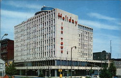 Holiday Inn Town Postcard