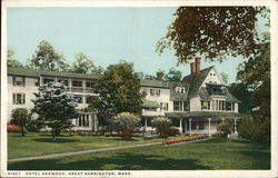 Hotel Oakwood Postcard
