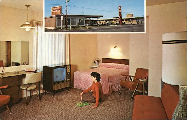 The New Town House Motel, Hiway 101 So. City Limits Crescent City California