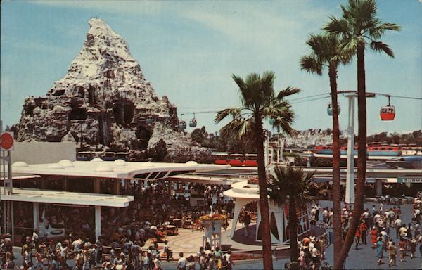 Tomorrowland Terrace Disney