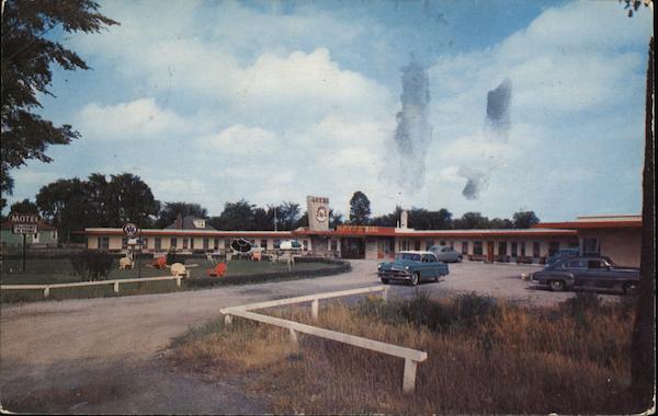 Kawartha Motel, at Western Entrance to City Peterborough ON Canada