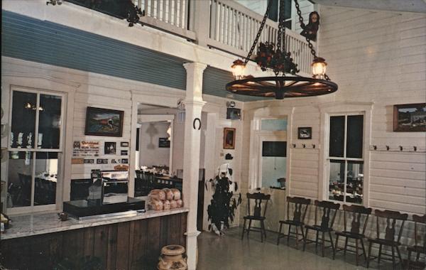 Dutchland Farmhouse Restaurant Smoketown Pennsylvania