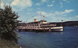 MV Mt. Washington at Alton Bay Lake Winnipesaukee, NH Postcard Postcard Postcard