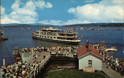 View of the "Mount Washington" Weirs Beach, NH Postcard Postcard Postcard