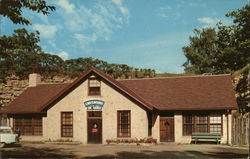 Main Building, Cave of the Mounds Postcard