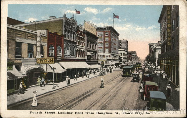 Fourth Street Looking East From Douglass Street Sioux City Iowa