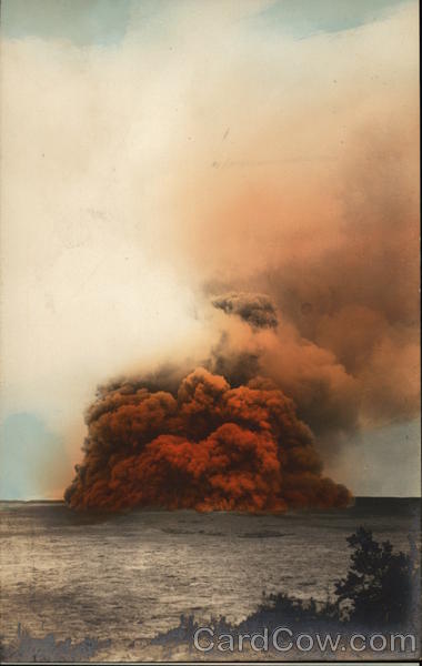 Huge Underwater Explosion or Erruption Disasters