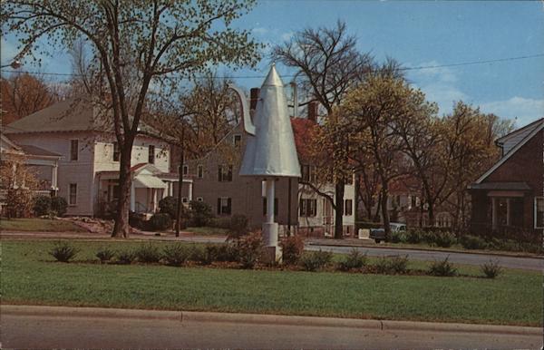 World's Largest Coffee Pot - Old Salem Winston-Salem North Carolina