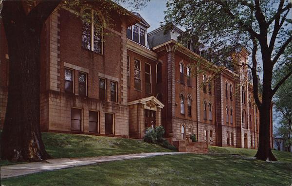 Palmer College of Chiropractic - Men's Residence Hall Davenport Iowa