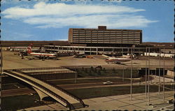 Toronto International Airport - Aeroquay Building Postcard