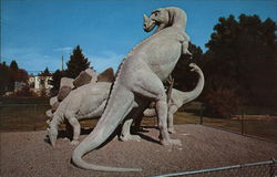 Natural History State Park - Dinosaur Group, Utah Field House Postcard