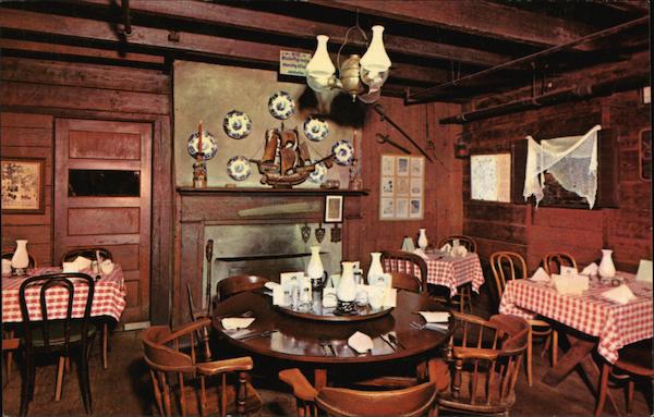 Pirates' House - The Captain's Room Savannah Georgia