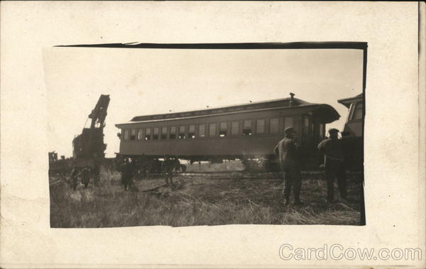 Pullman Train Car on Tracks Railroad (Scenic)