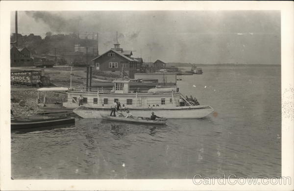 River Scene - Barge Lassie, Riverboat LAD Boats, Ships