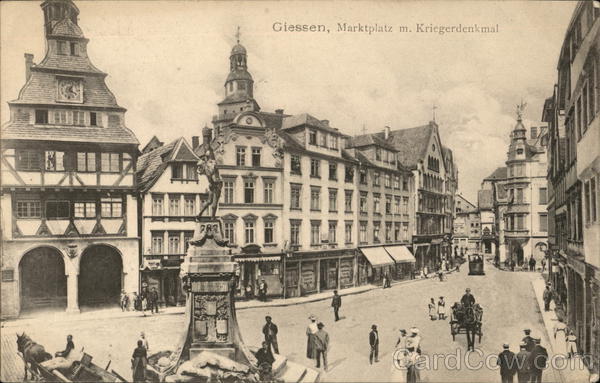 Marktplatz m. Kriegerdenkmal Giessen Germany