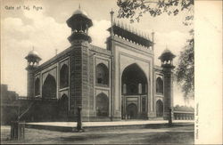 Gate of Taj Agra, India Postcard Postcard