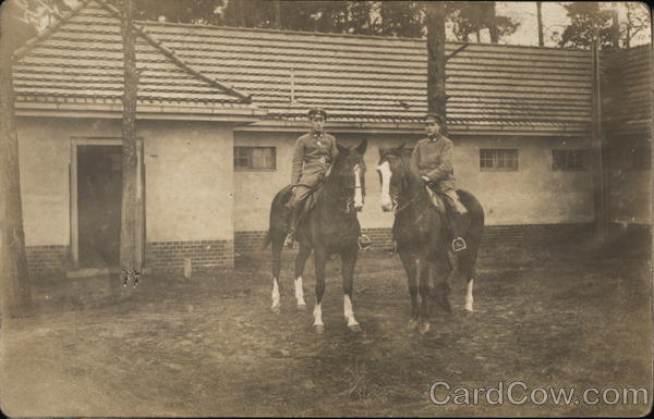 Two mounted soldiers World War I
