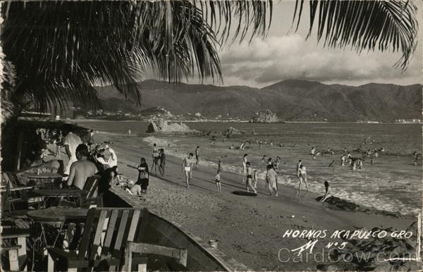 Playa Hornos Acapulco Mexico