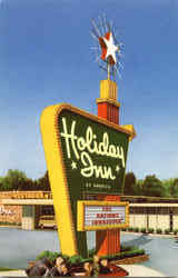 Holiday Inn Milwaukee, WI Postcard Postcard