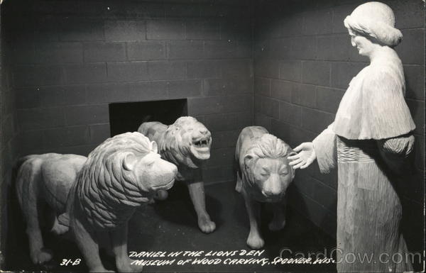 Museum of Wood Carving - Daniel in the Lions Den Spooner Wisconsin