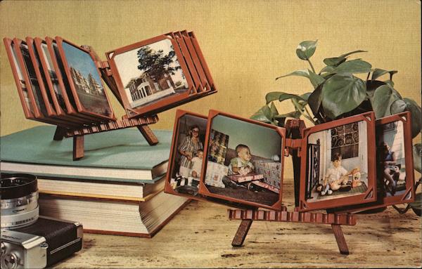 Photo File - A miniature easel to show off your gallery of snapshots! Des Moines Iowa