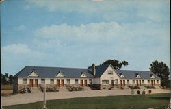 Sportsmen's Motel Weilland, Ontario, Canada Postcard