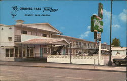 Grants Pass TraveLodge Postcard