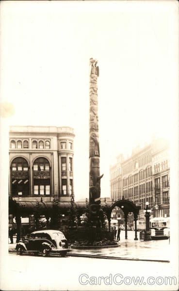 Seattle Pioneer Square Large Totem Pole Washington