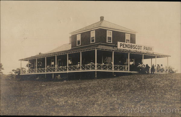Building in Penobscot Park Maine