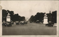 Avenue des Champs Elysees Postcard
