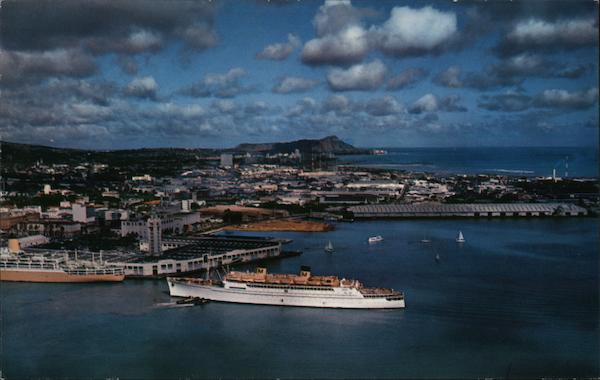 Honolulu Harbor, Diamond Head Hawaii