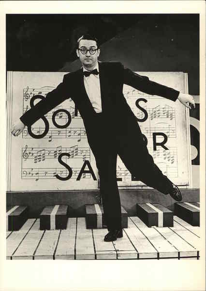 Steve Allen, Standing on Piano Keys Michael Ochs Archive