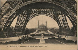 Le Trocadero through the Eiffel Tower Le Trocadero through the Eiffel Tower