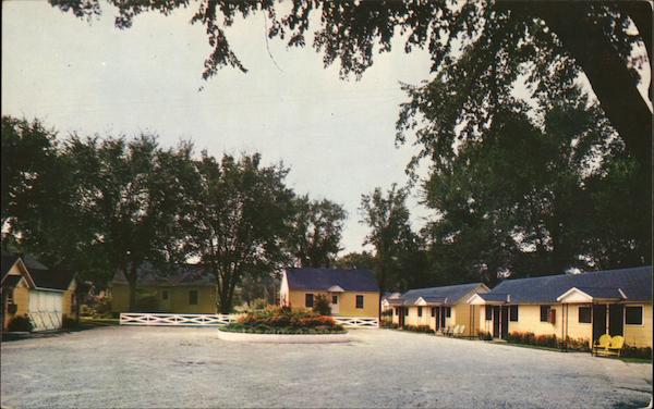 Colonial Motel Independence Iowa