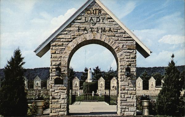 Our Lady of Fatima Shrine - Entrance Arch Belpre Ohio