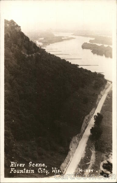 River Scene Fountain City Wisconsin
