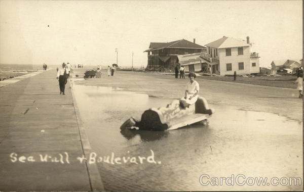 Sea Wall and Boulevard 1915 Galveston Texas