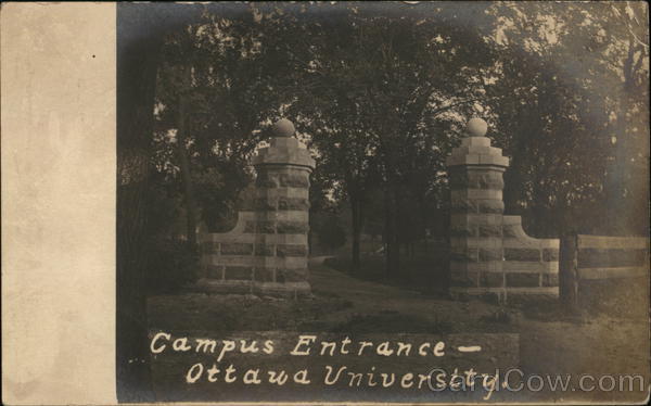 Ottawa University - Entrance Kansas