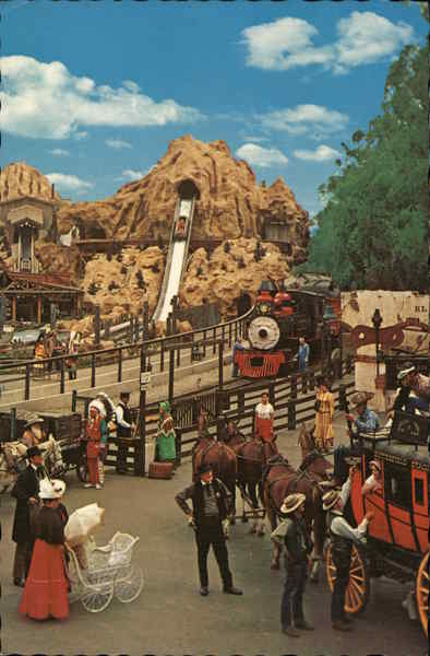 Knott's Berry Farm & Ghost Town - Calico Square Buena Park California