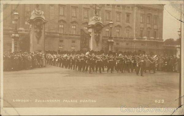 Buckingham Palace Guards London England