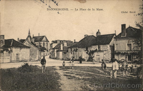 Dannemoine - La Place de la Mare France