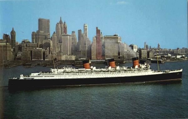 Queen Mary And New York City Boats, Ships