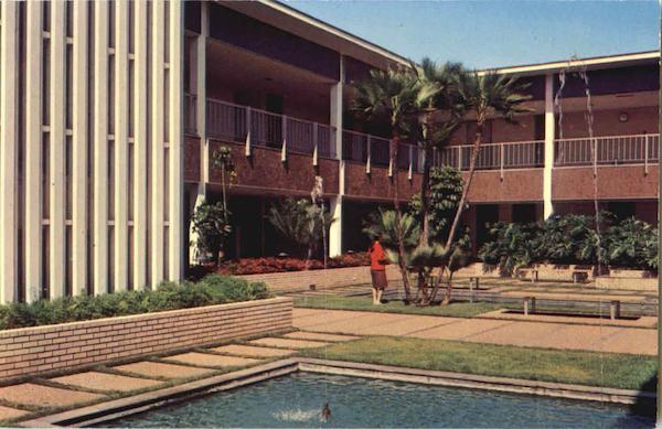 Patio Scene University Of So. Florida Tampa