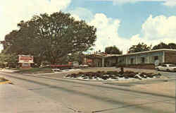 Admiral Benbow Inn, U.S. 90 Oakmont Place Biloxi, MS Postcard Postcard