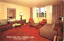 Miami Lakes Inn & Country Club, N. W. 154the Street Postcard